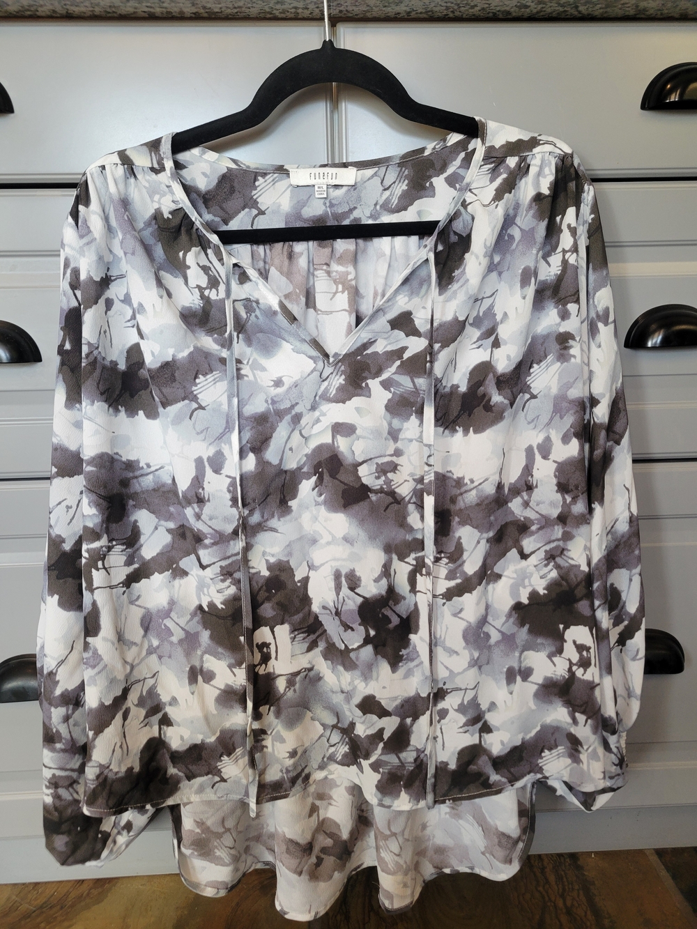 Fun2Fun Gray Watercolor Print V-Neck Blouse